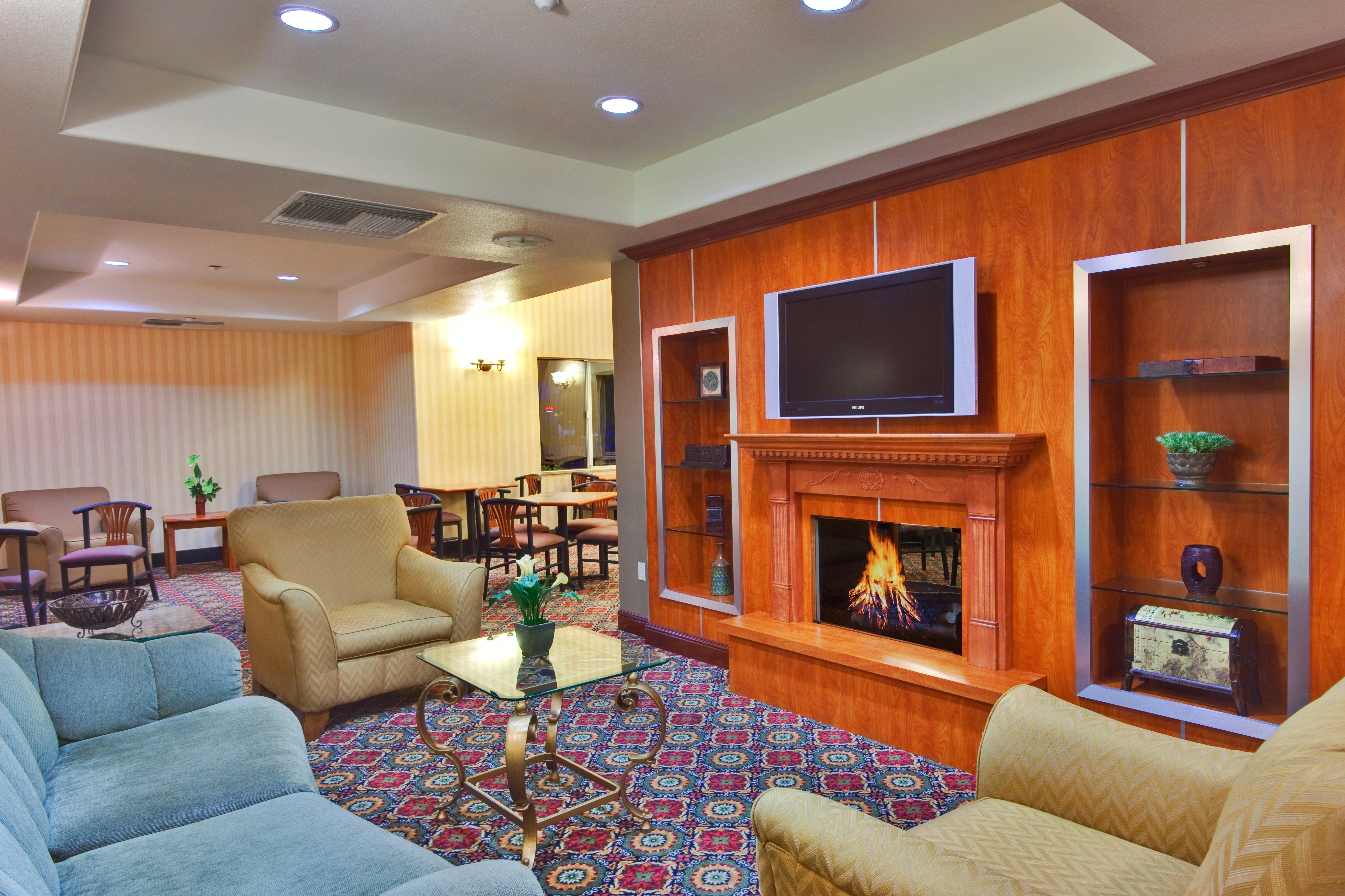 Holiday Inn Express Hotel & Suites Ontario Airport-Mills Mall By Ihg Rancho Cucamonga Exterior foto